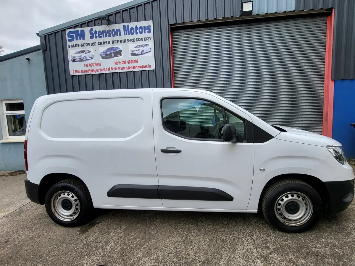Opel Combo 2023 only 95k kiloms - Image 3