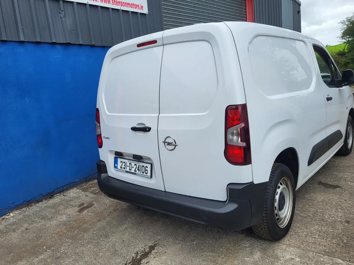Opel Combo 2023 only 95k kiloms - Image 2