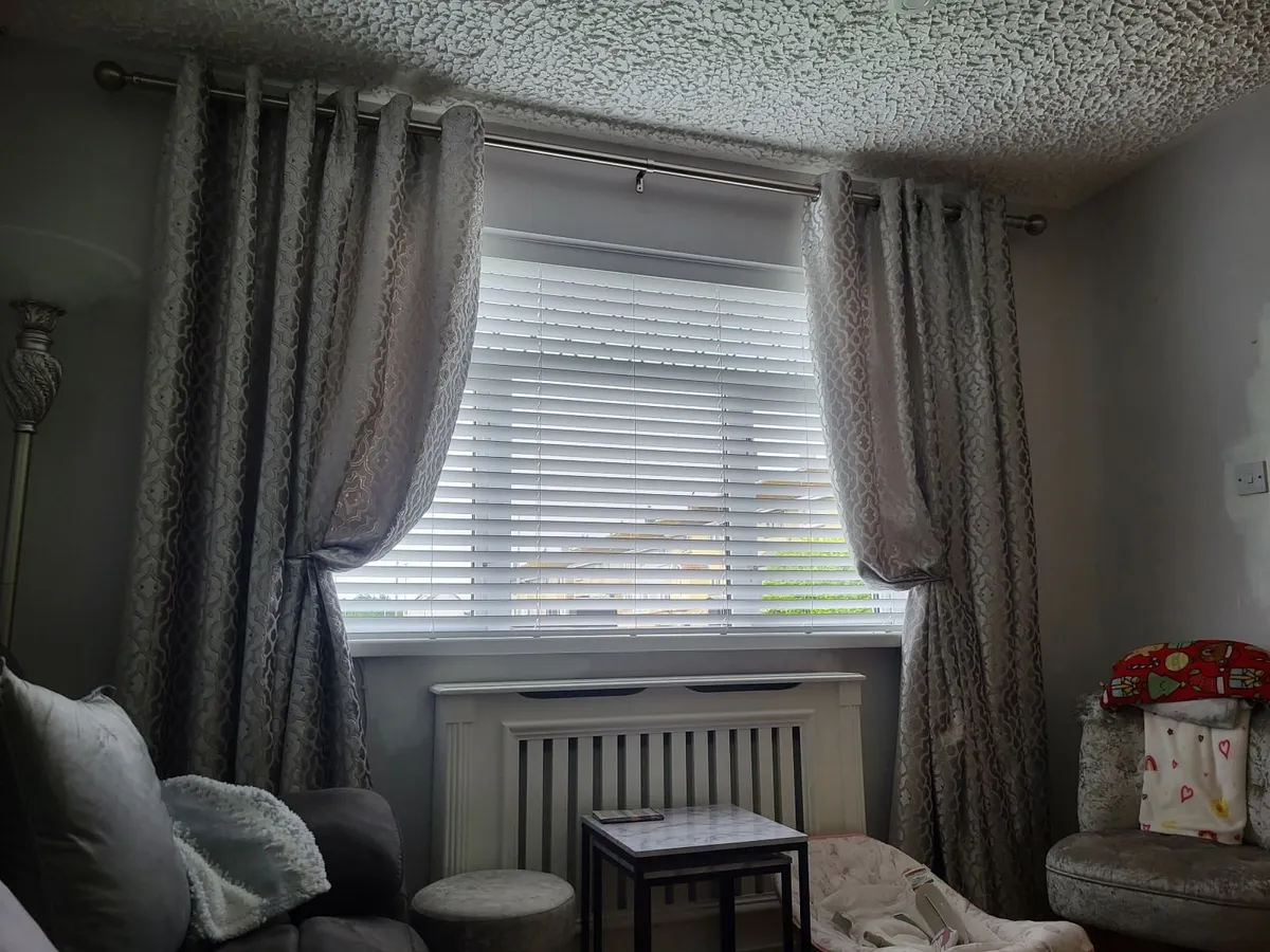 Curtains - Image 1