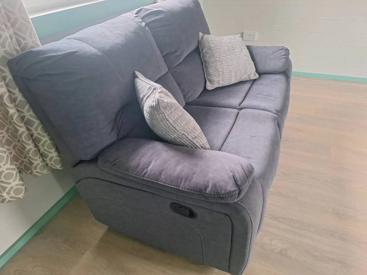 2 Seater Recliner Sofa - Image 2