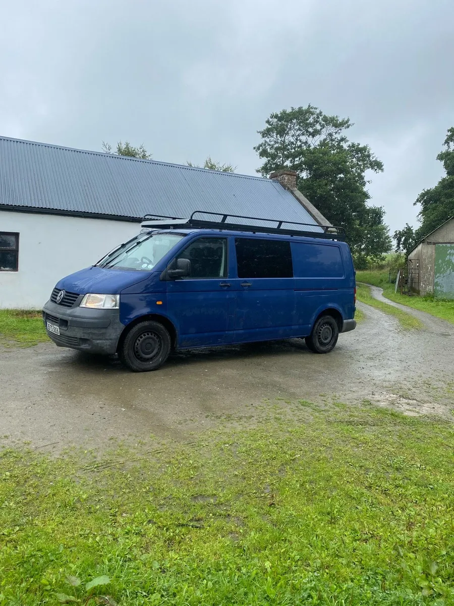 T5 transporter van - Image 1