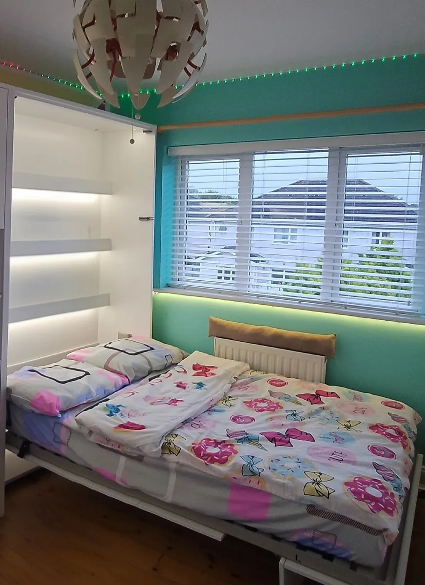 White High gloss wall bed - Image 1