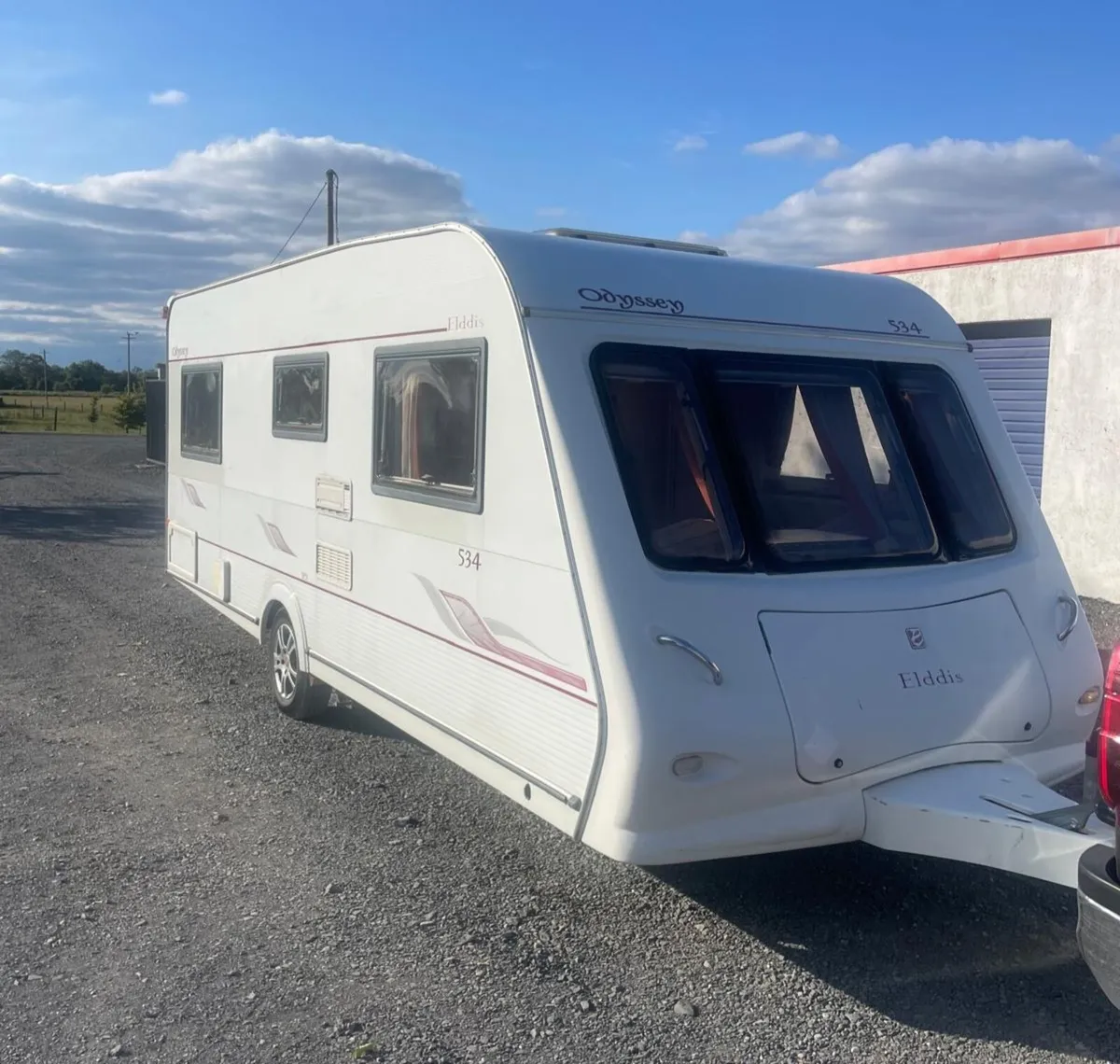 Eldiss 4/5 berth fixed bed & remote mover & Awning - Image 2