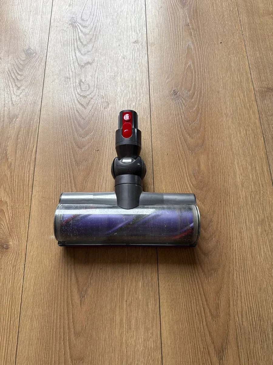 Dyson Cyclone V10 Absolute cordless vacuum - Image 4