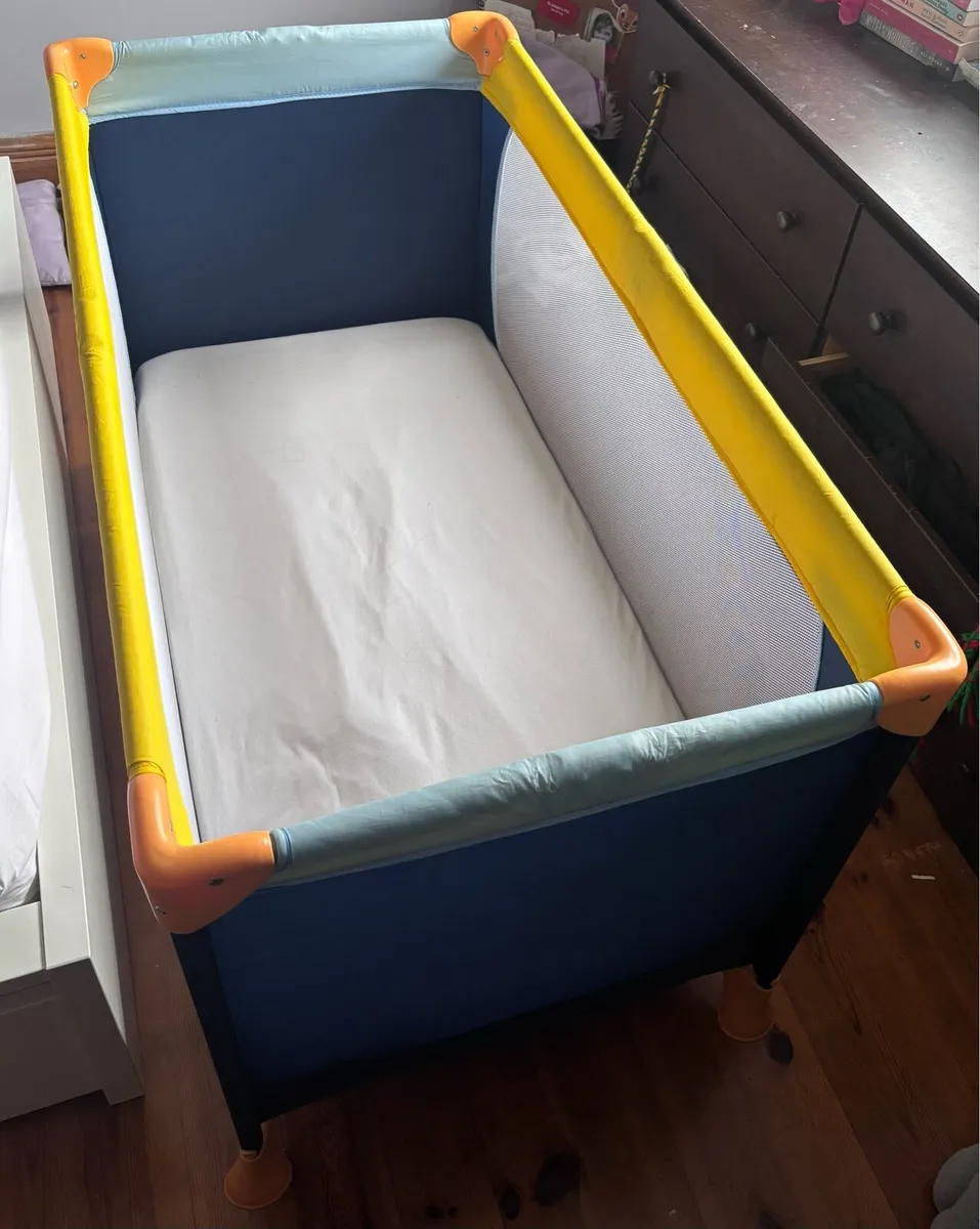 Portable Baby cot - Image 2