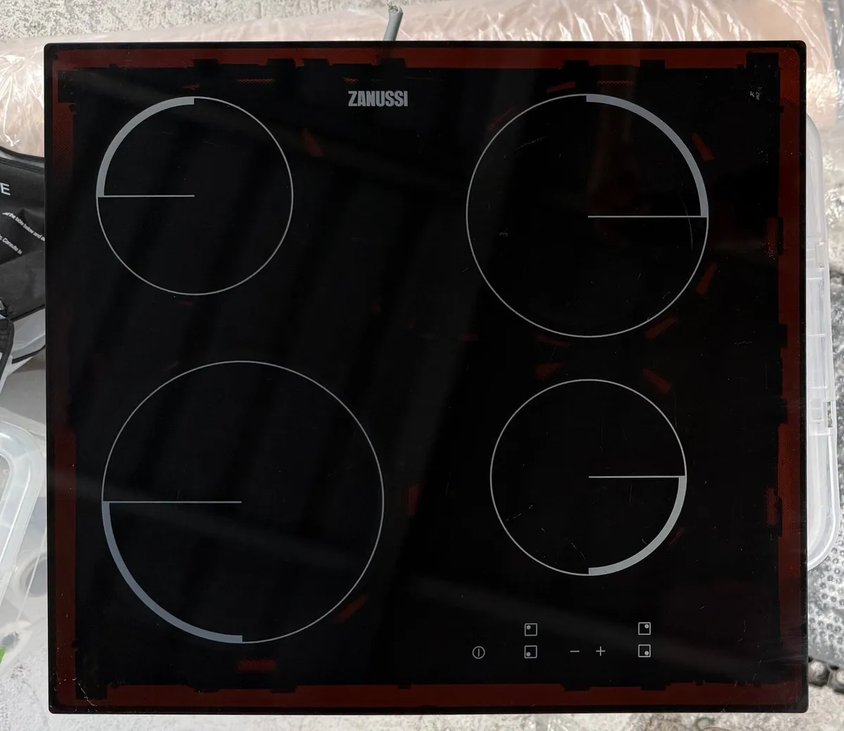 4-zone Ceramic Hob - Image 1