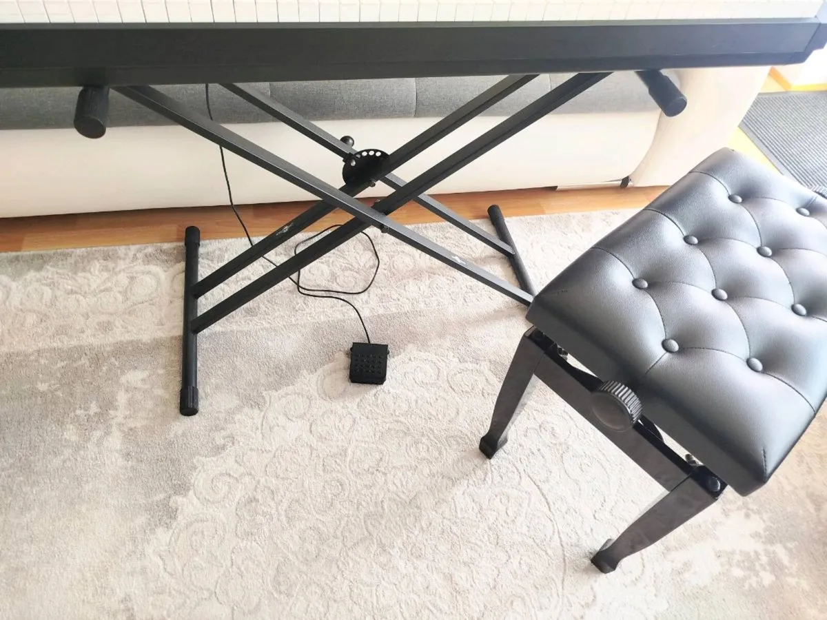 Digital Piano - Image 2