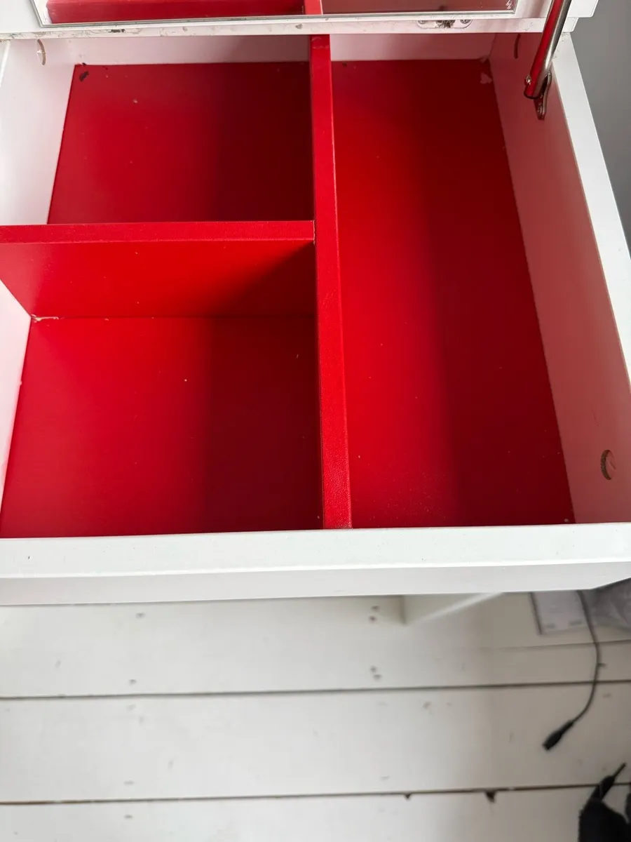 IKEA Brimnes vanity unit/dressing table - Image 3