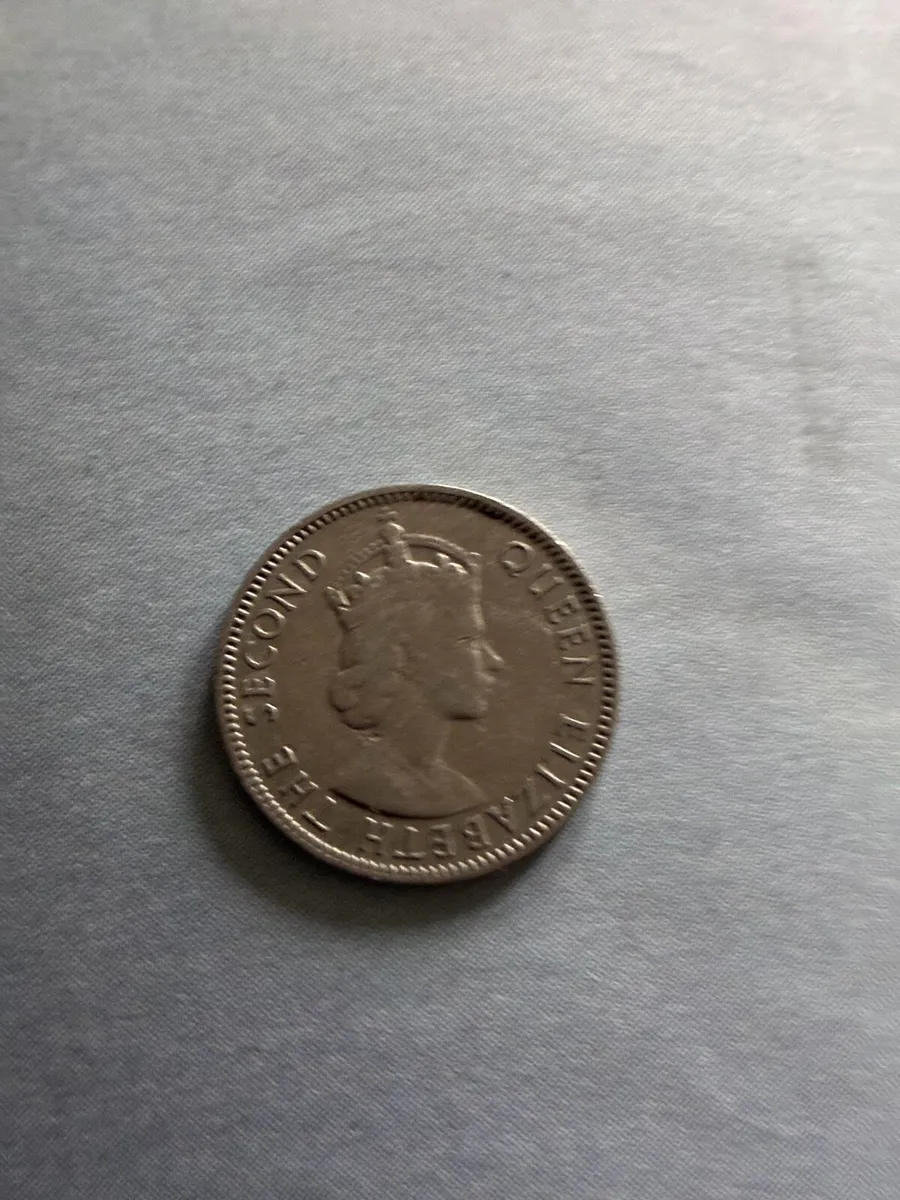 East Africa 1954 fifty cents/ half shilling - Image 2