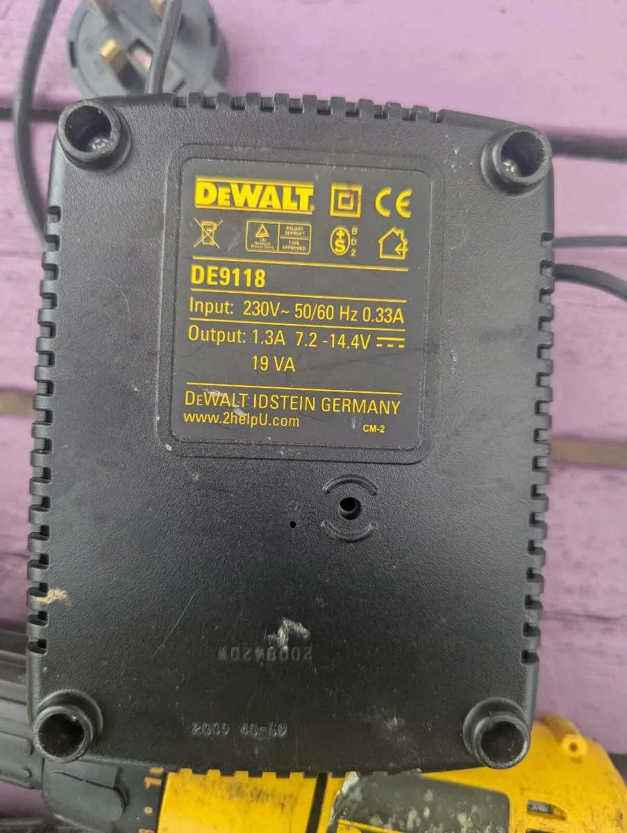 DeWalt 12v Drill and Impact Driver - Image 2