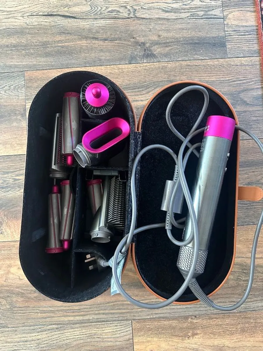 Dyson hair - Image 2