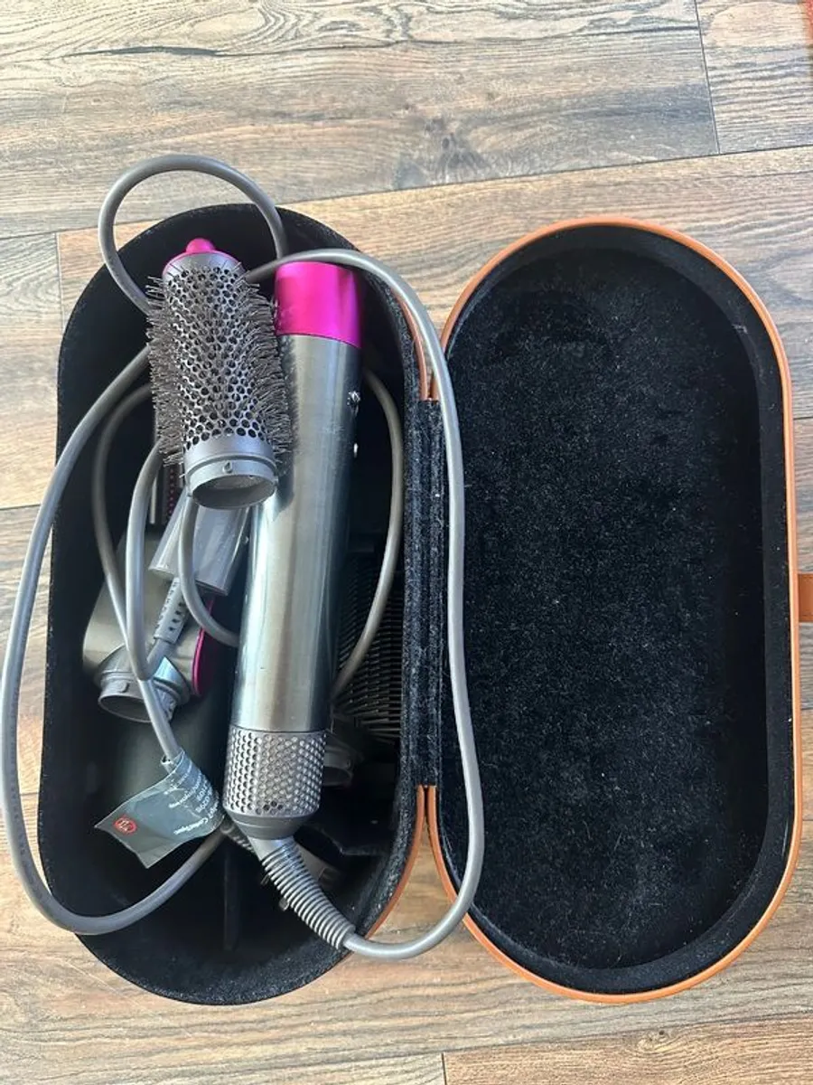 Dyson hair - Image 3