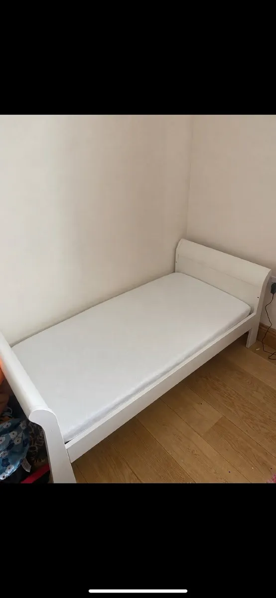 Cot bed - Image 1