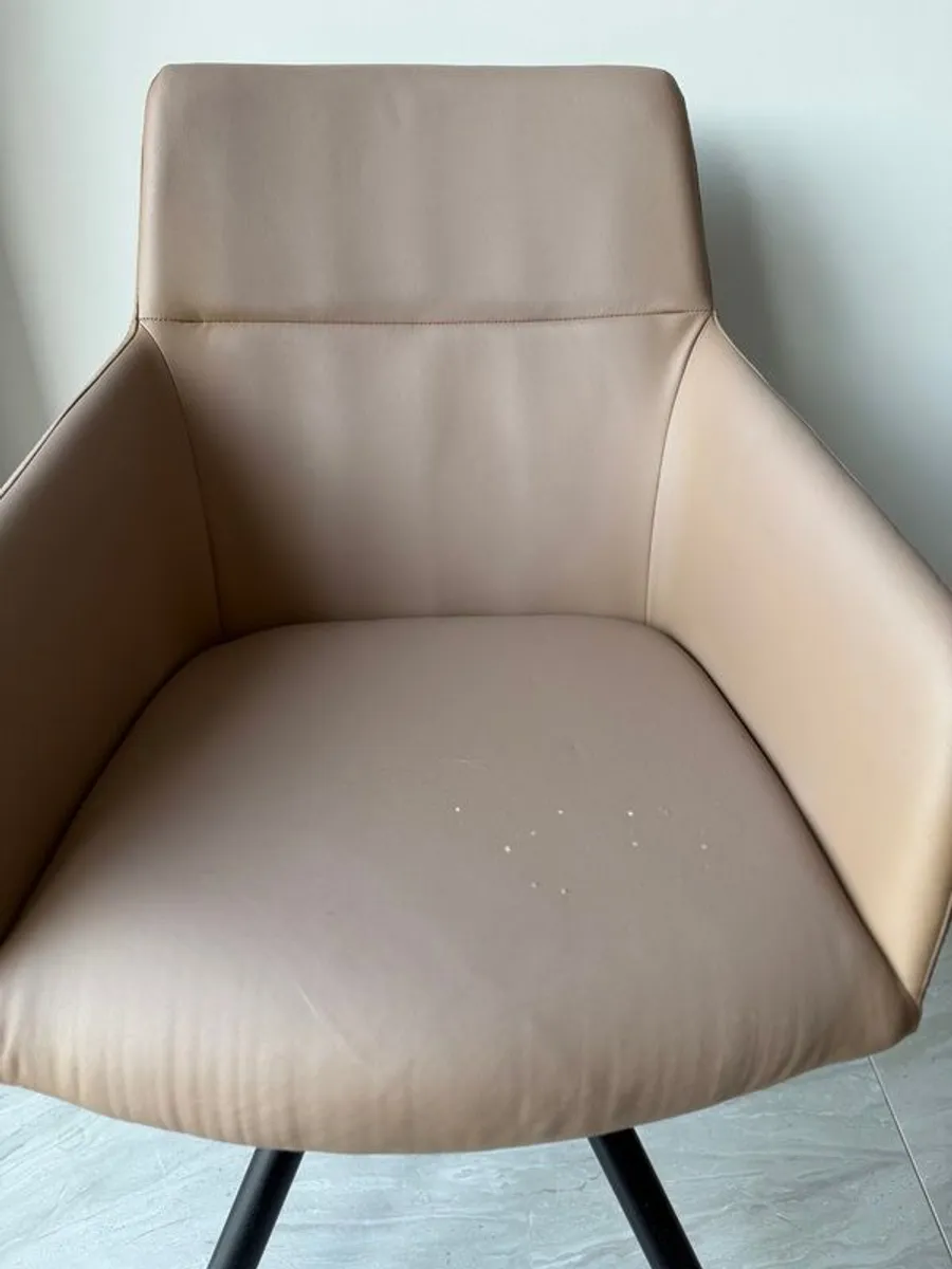 Dining chair - Image 1