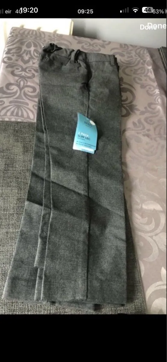Boys BNWT M&S trousers age 4/5 €10 - Image 1