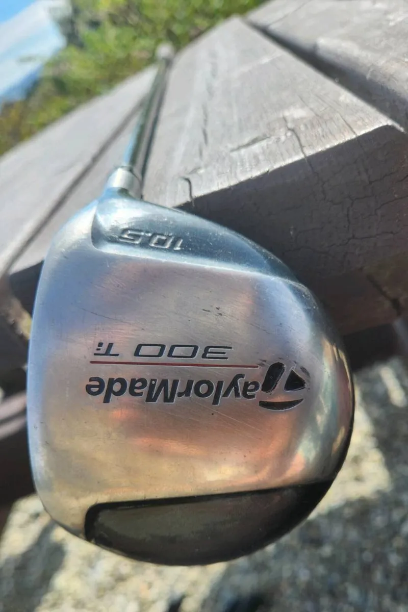 Taylormade 300 Ti, 10.5 degree driver, reg, 43.5" - Image 1