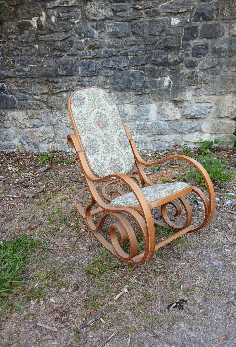 Bentwood rocking chair - Image 2