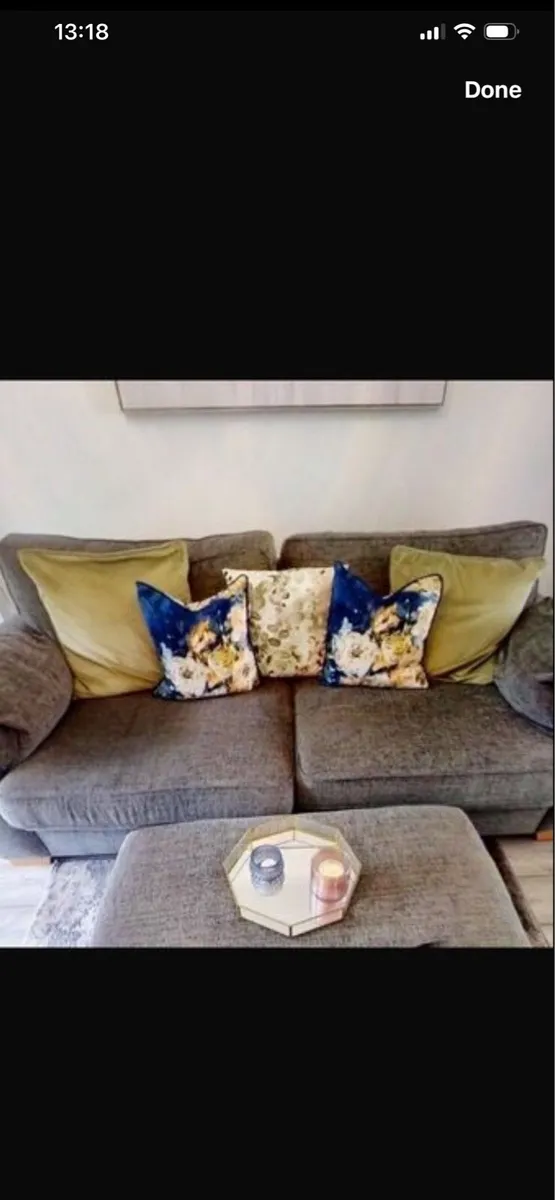 4 seater couch - Image 2