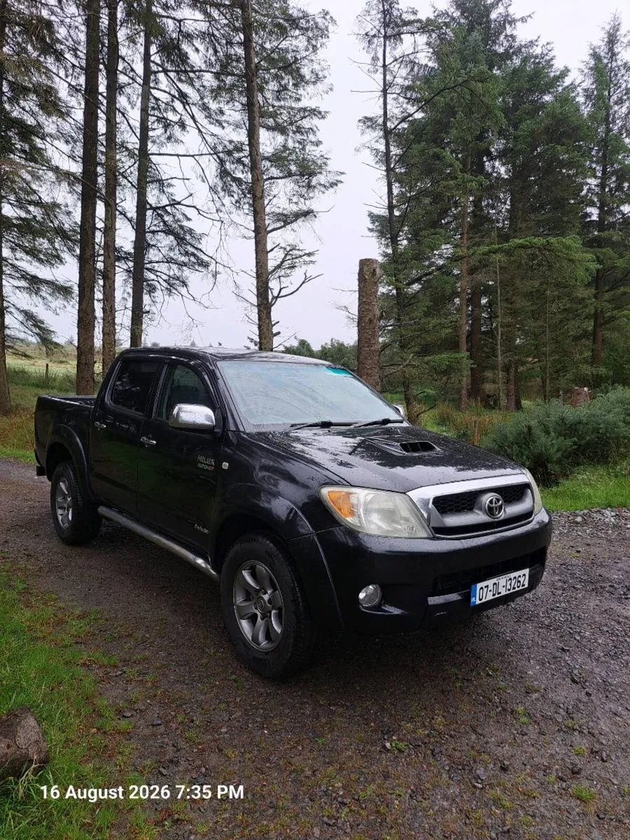 Toyota hilux 3.0d4d - Image 1