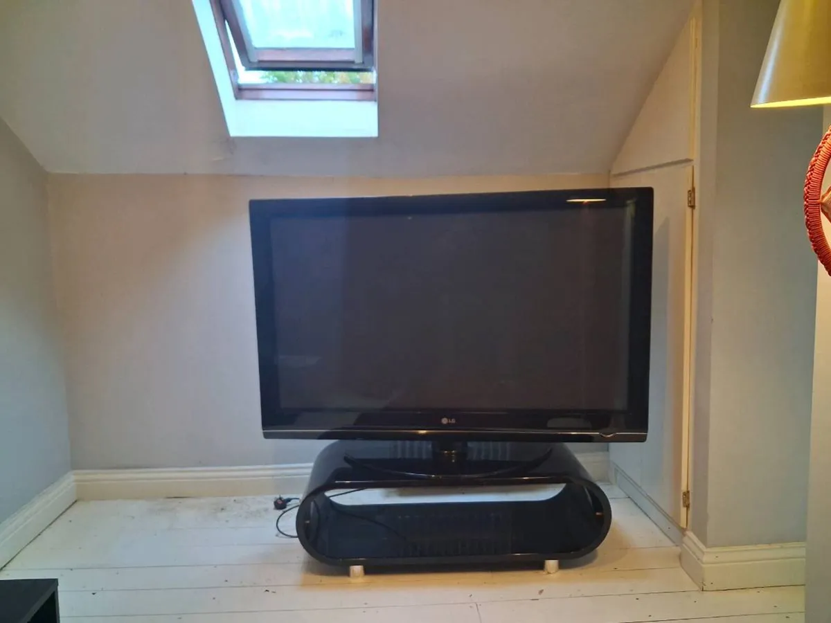 50inch TV and TV stand - Image 1