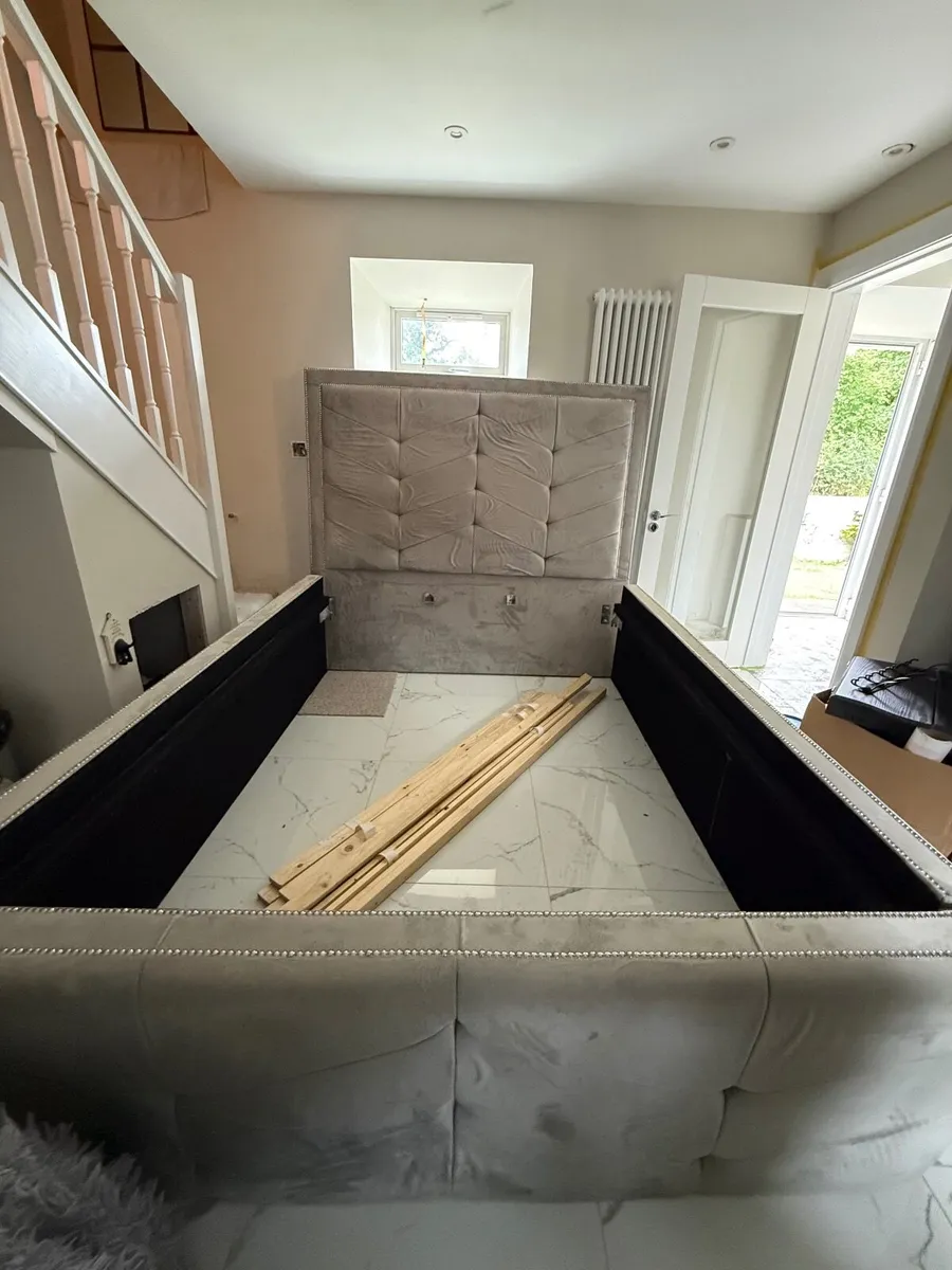 King size bed frame - Image 1