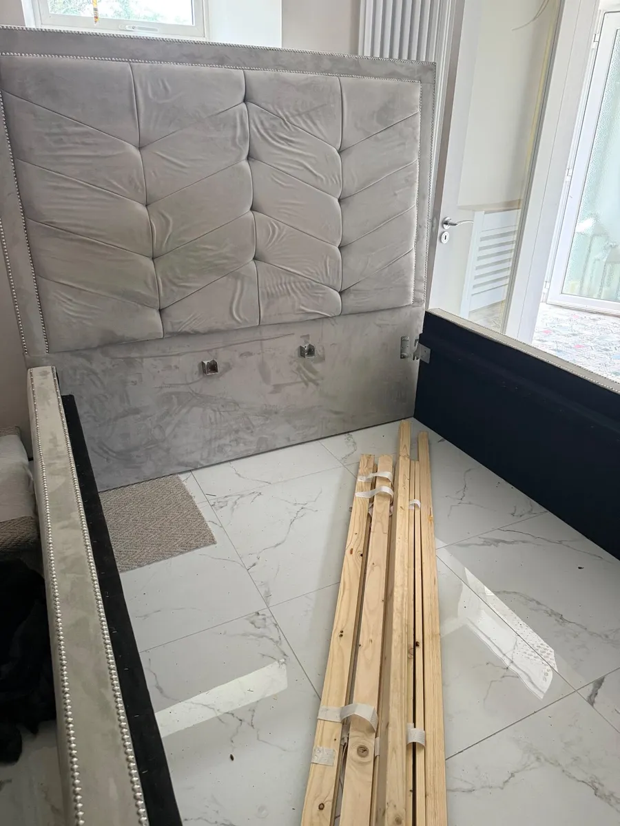 King size bed frame - Image 2