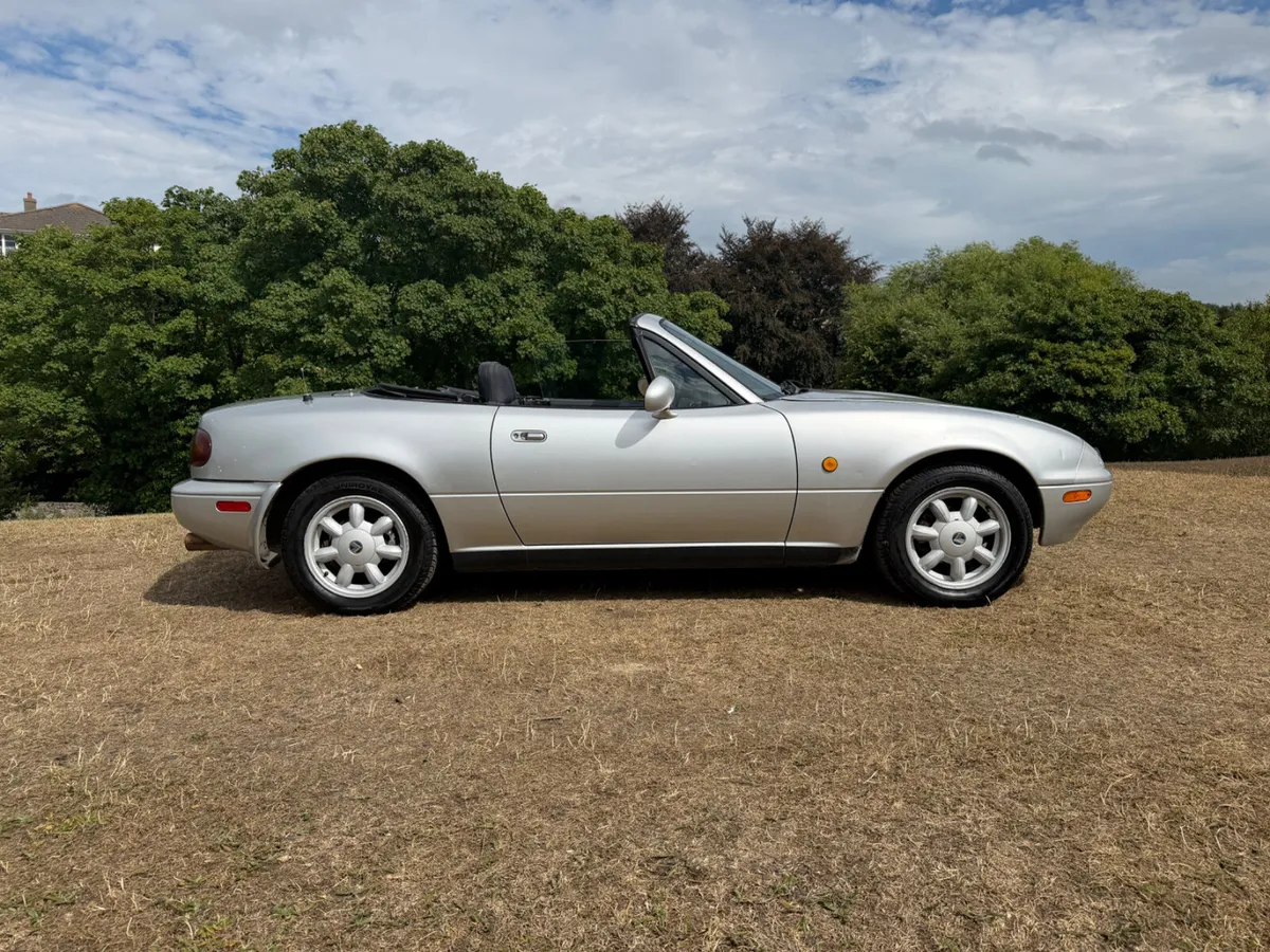 ONLINE AUCTION 1993 MAZDA MX5 - Image 4