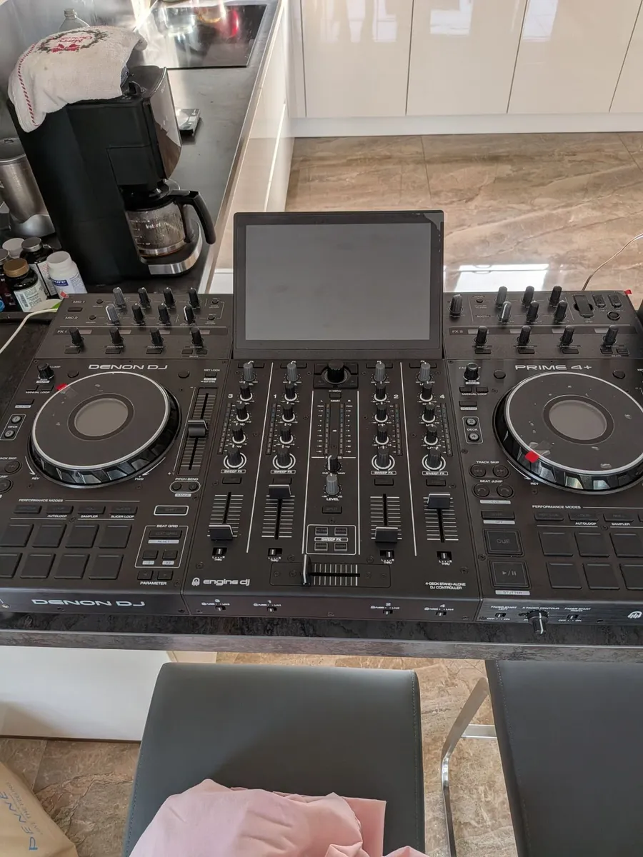 Denon prime 4+ - Image 1
