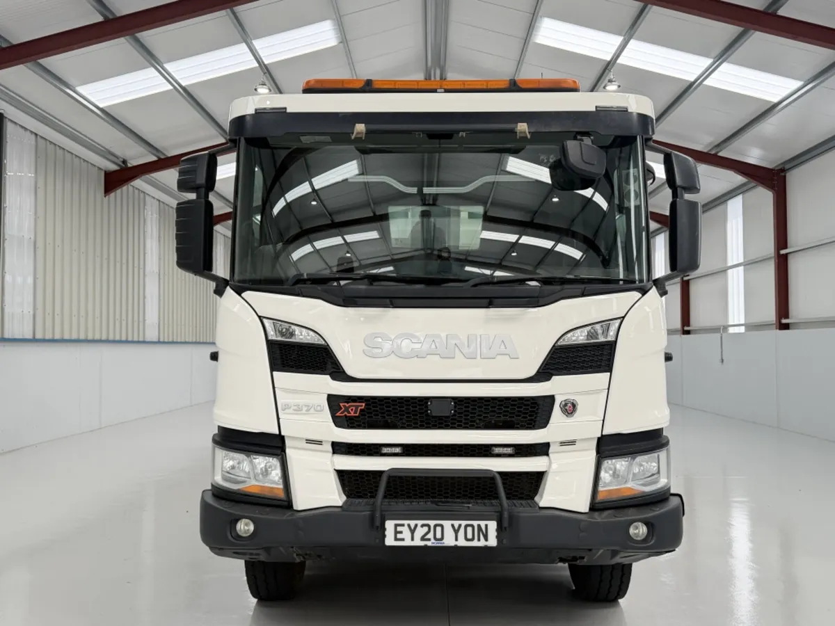2020 SCANIA P370 XT TIPPER - Image 2