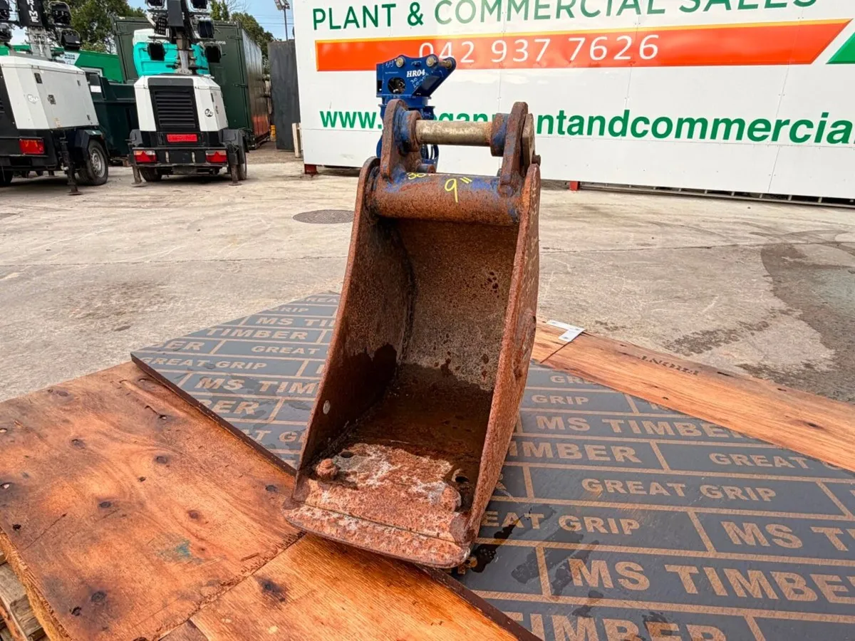 9" strickland bucket ....30mm pins.....1071 - Image 4