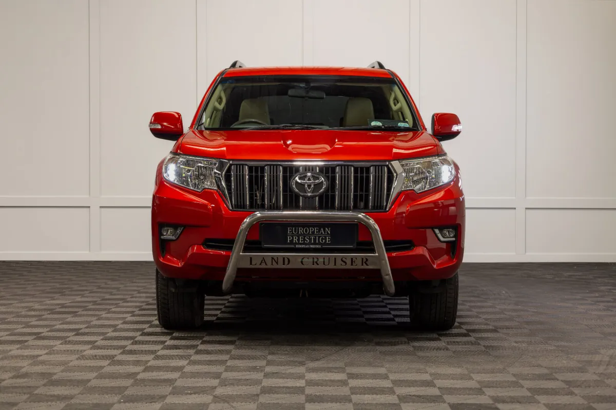 182 Toyota Land Cruiser Business 5 Seat N1 Crewcab - Image 2
