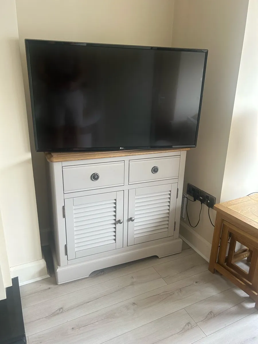 LG Smart TV 44inch - Image 4