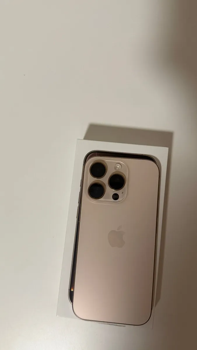 iPhone 16 Pro 256 GB Desert Titanium - Image 1