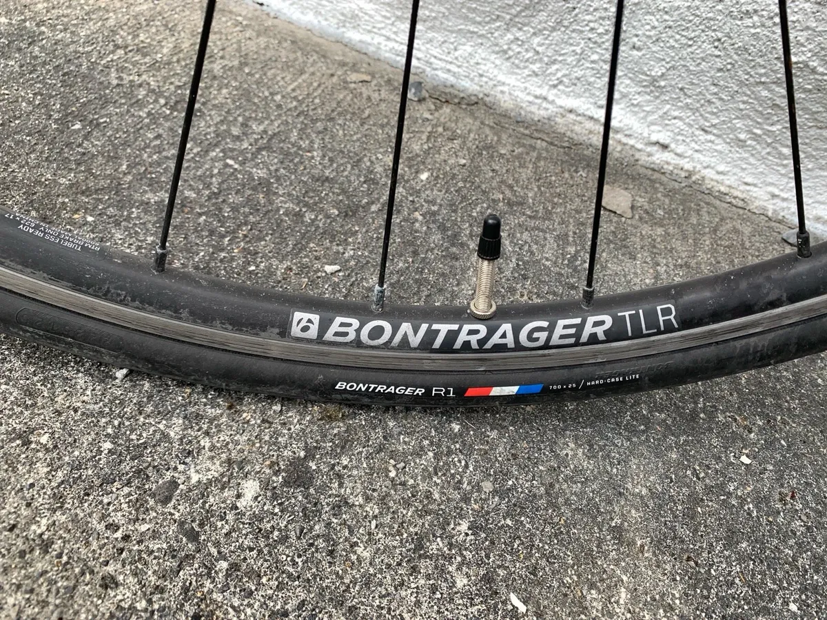 2023 Trek Domane AL 2 Road Bike - Image 4