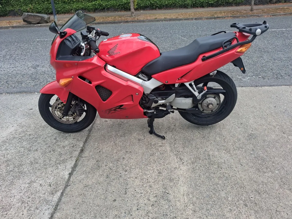 Honda vfr 800  1999 - Image 2