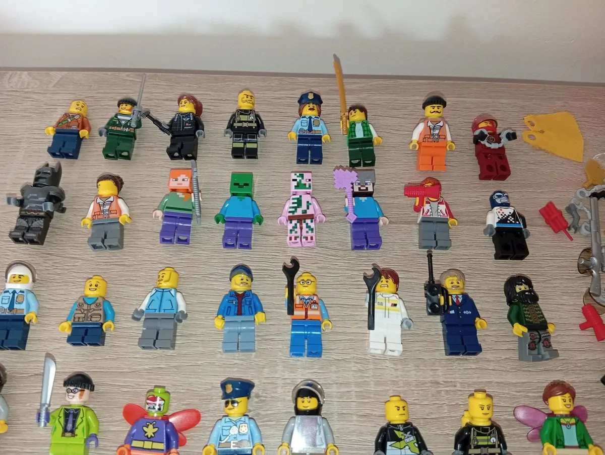 Collection Of Lego Mini Figures Originals In G/c - Image 2