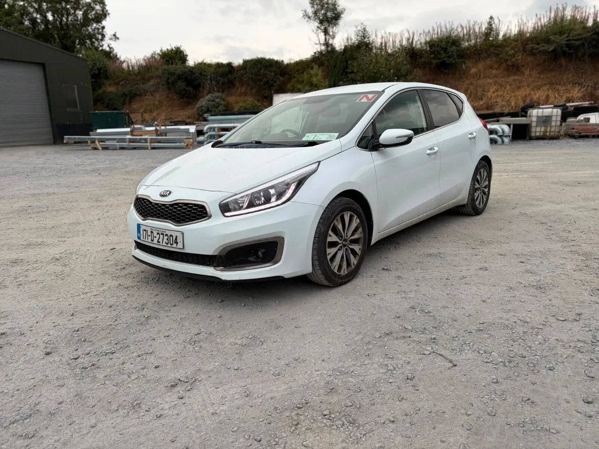 2017 Kia ceed 2 seats  commercial - Image 1