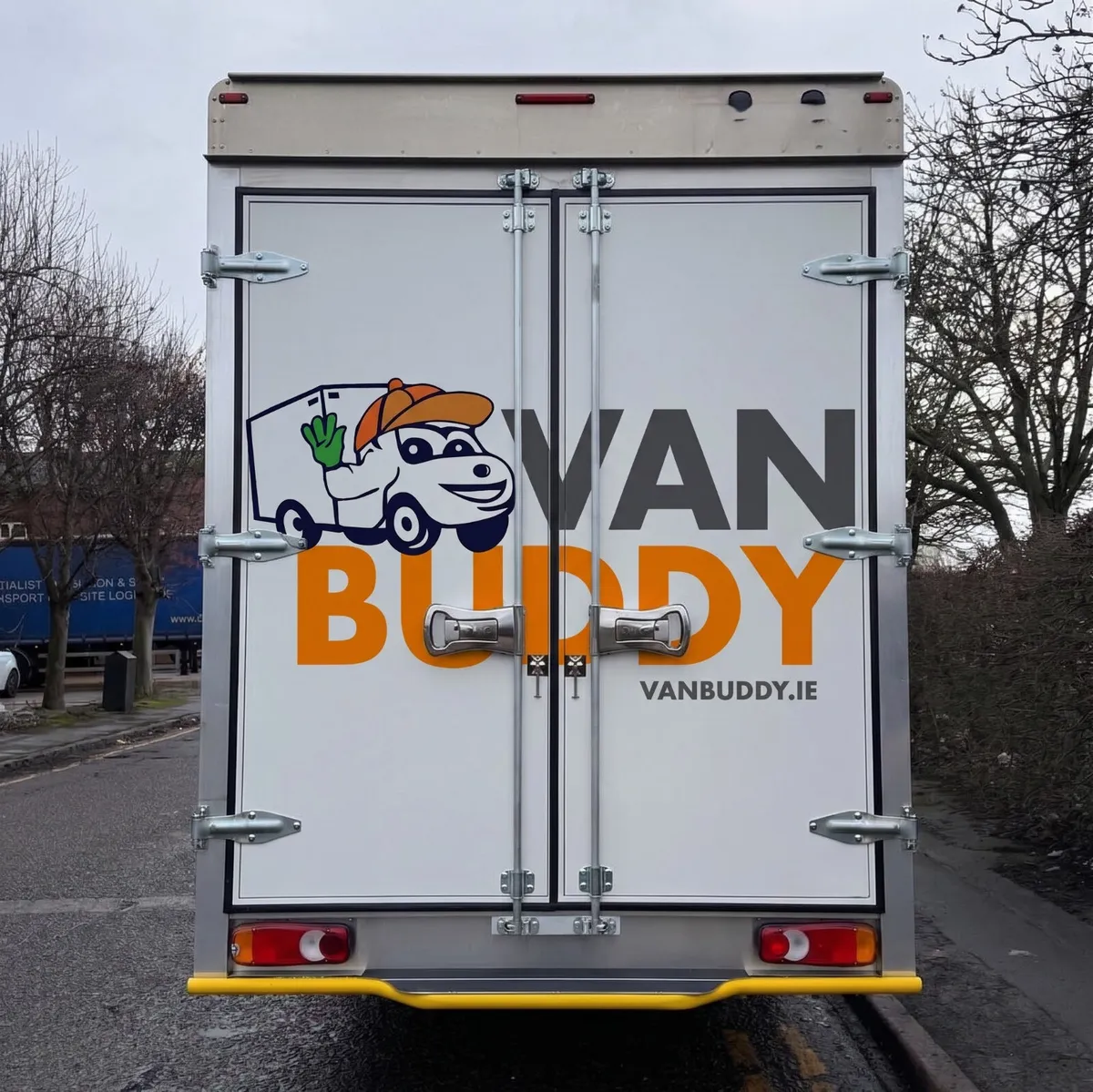 2026 Brand New Renault Master Luton Low Loader - Image 3
