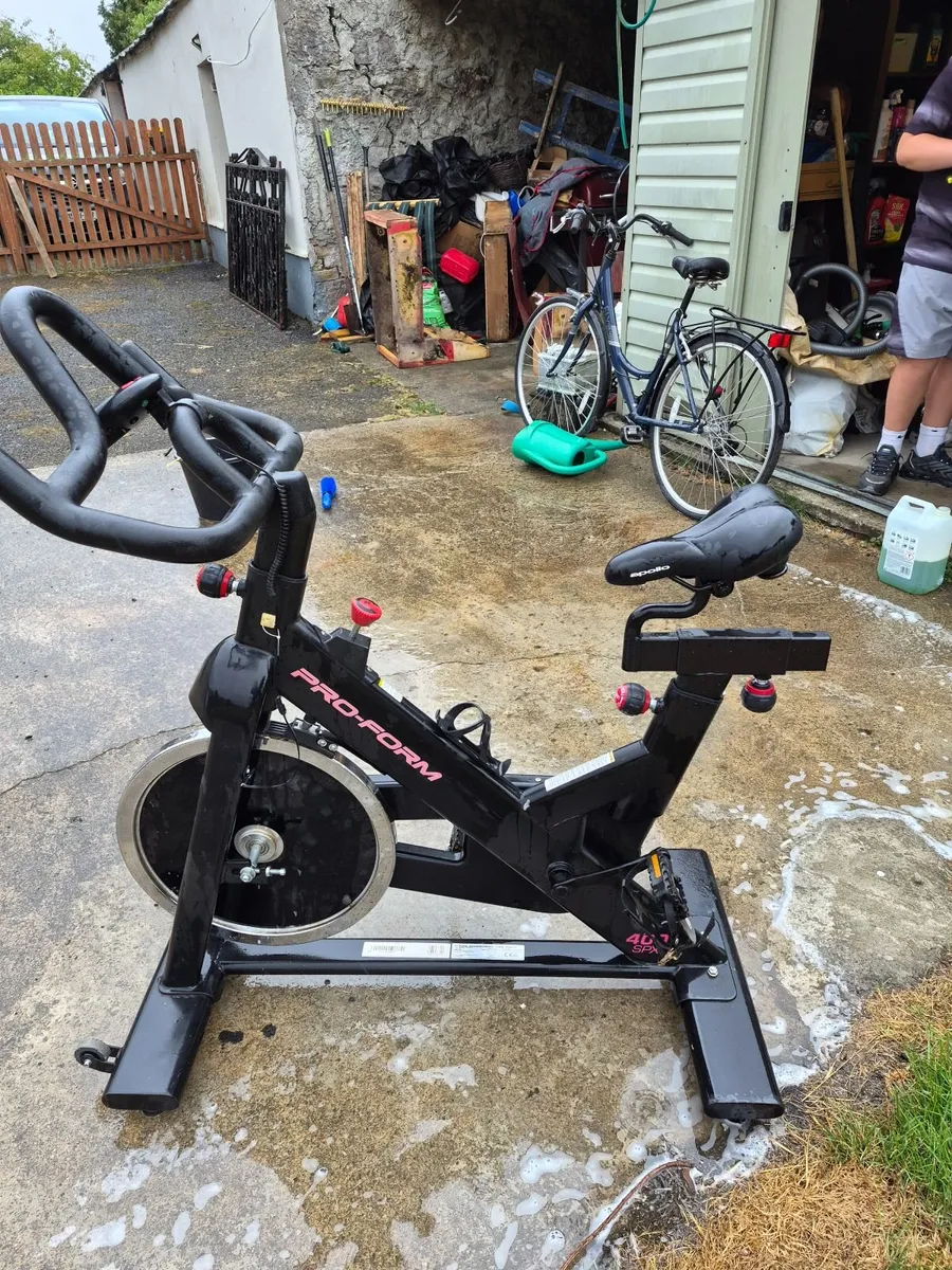 Stationery bike - Image 2