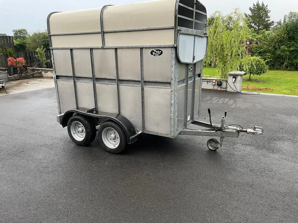 Ifor Williams flat bed & Nugent Cattle trailer - Image 4