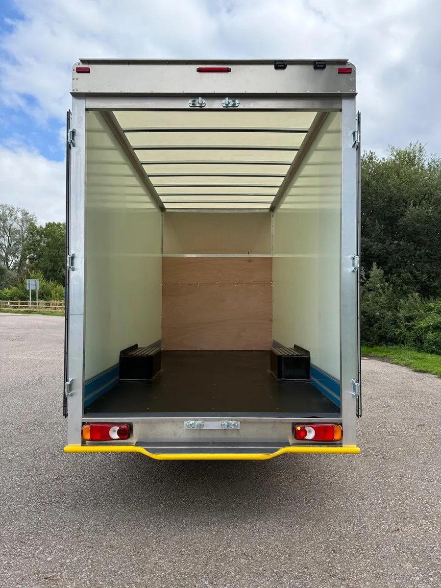 2026 Brand New Renault Master Luton Low Loader - Image 2