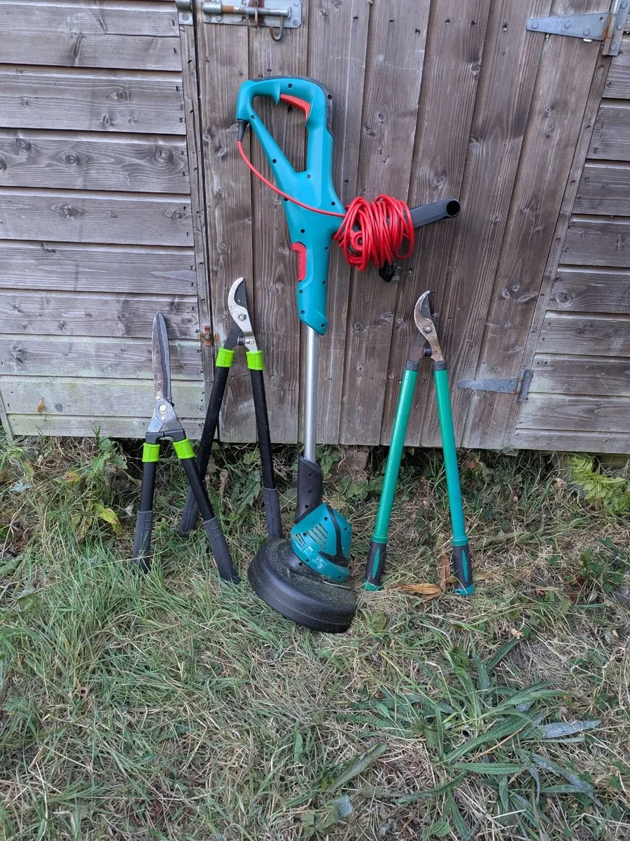 Bundle of 4 Garden Tools – Great Condition – €50