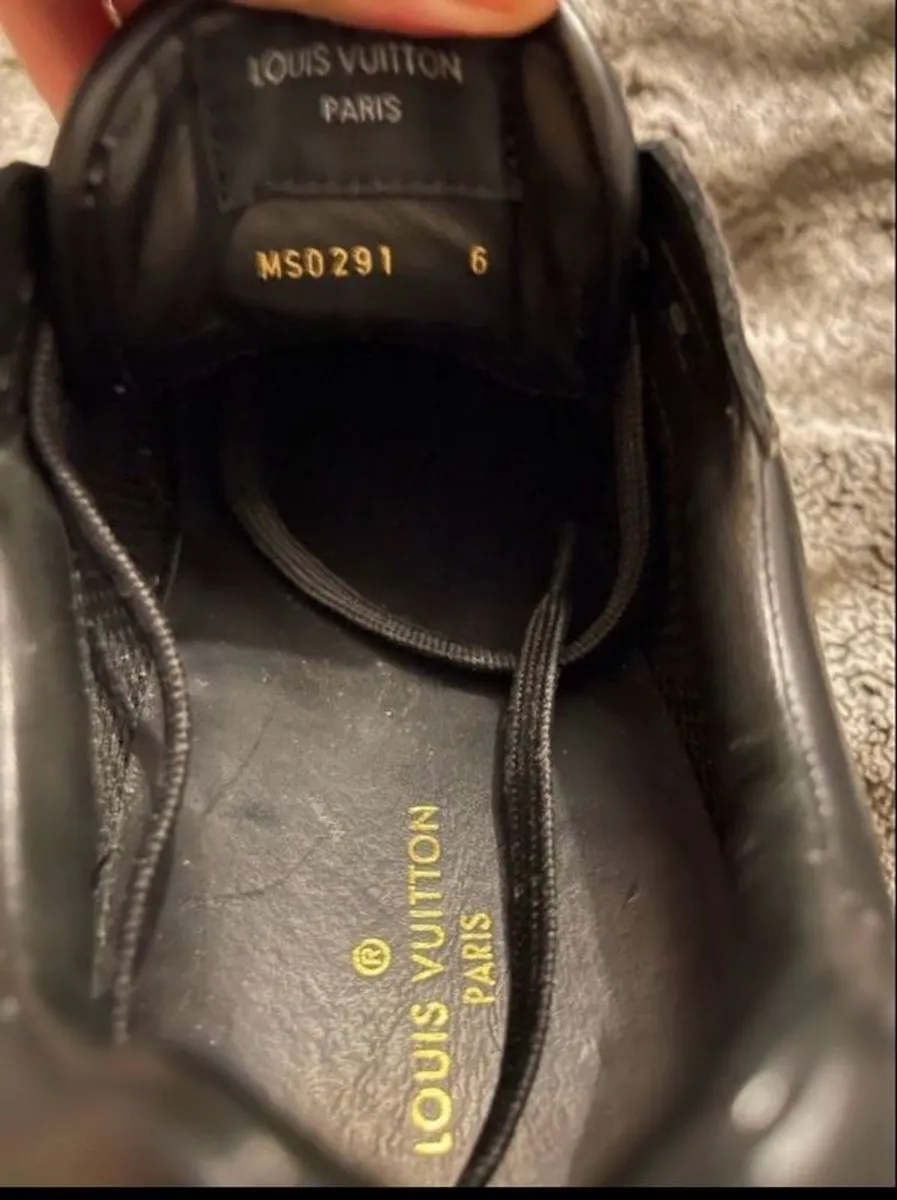 Louis Vuitton Trainers - Image 4