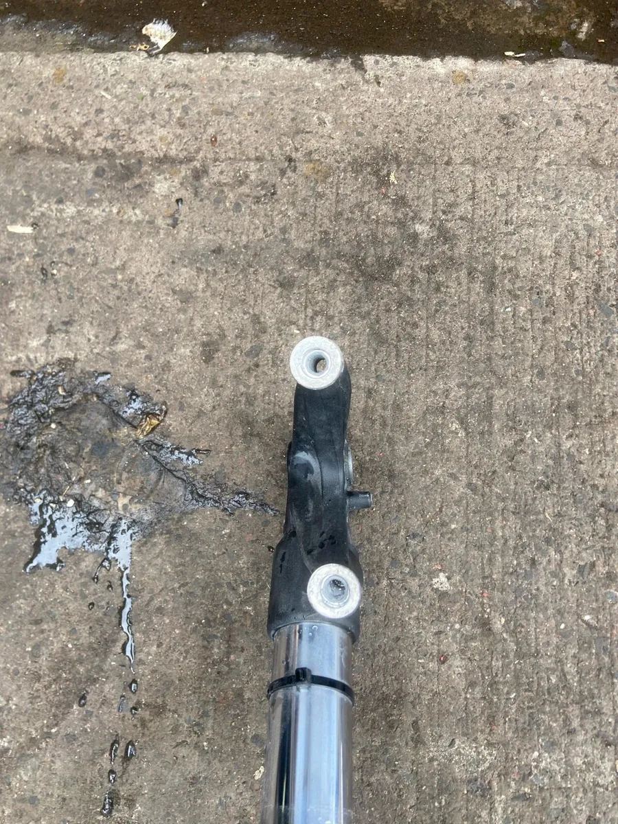 Yamaha front suspension - Image 4