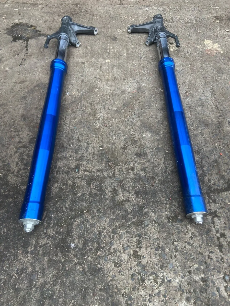 Yamaha front suspension - Image 1