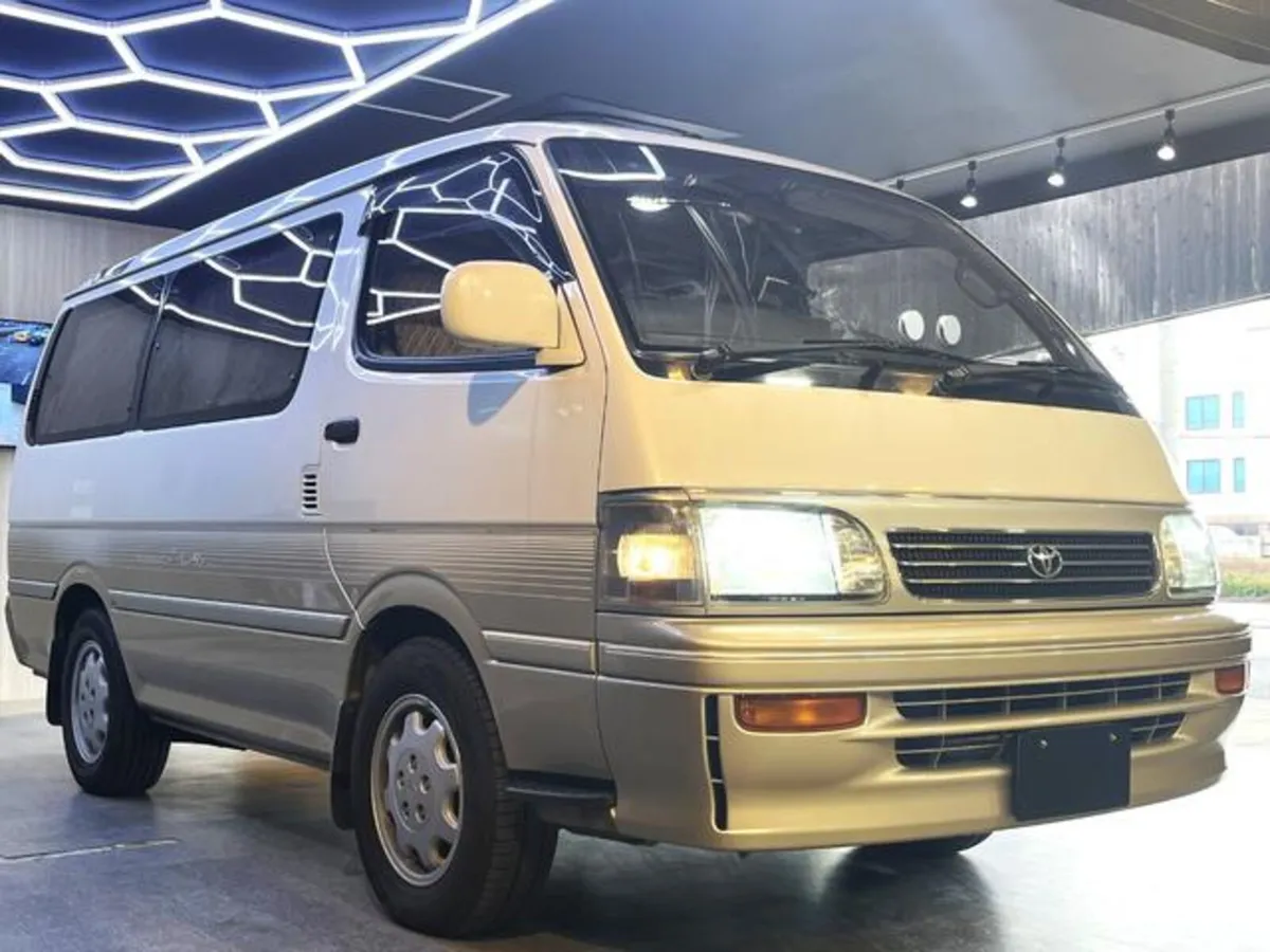 1995 Toyota Hiace Camper 3.0 Diesel 7 seats - Image 2