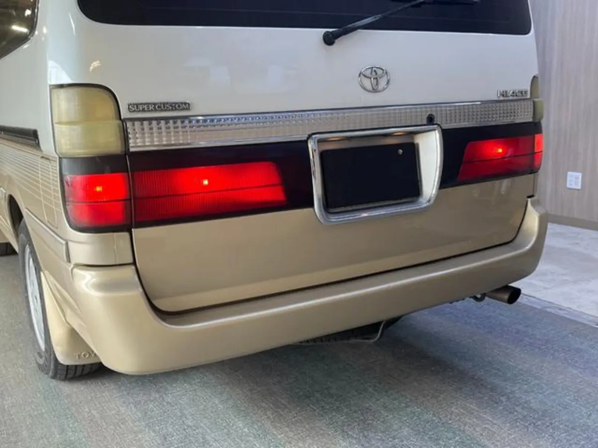 1995 Toyota Hiace Camper 3.0 Diesel 7 seats - Image 4