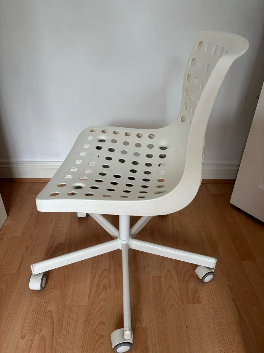 White Swivel Desk Chair - Image 3