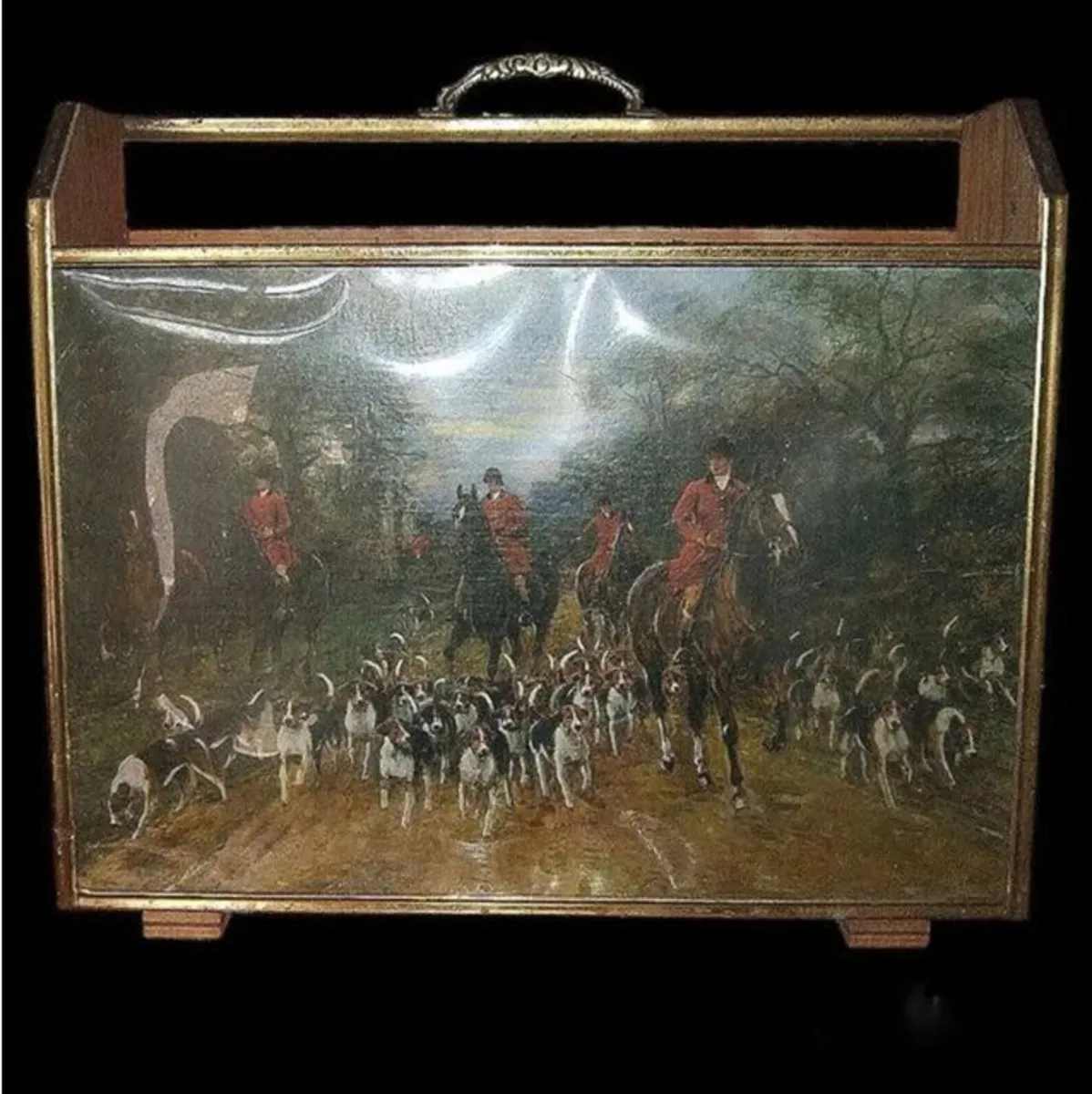 Vintage Wooden 'Hunting Scene' Magazine Rack - Image 4