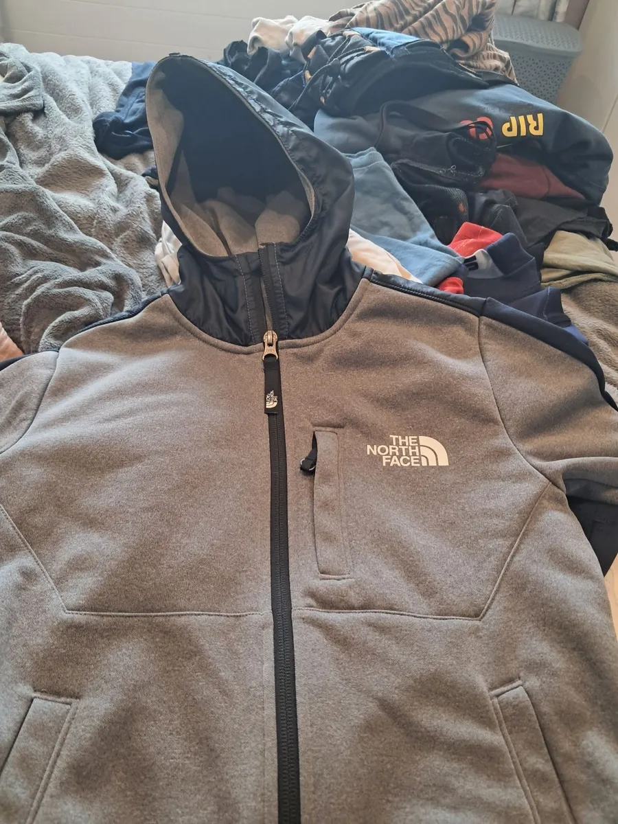 The North Face kids hoodie - Image 3